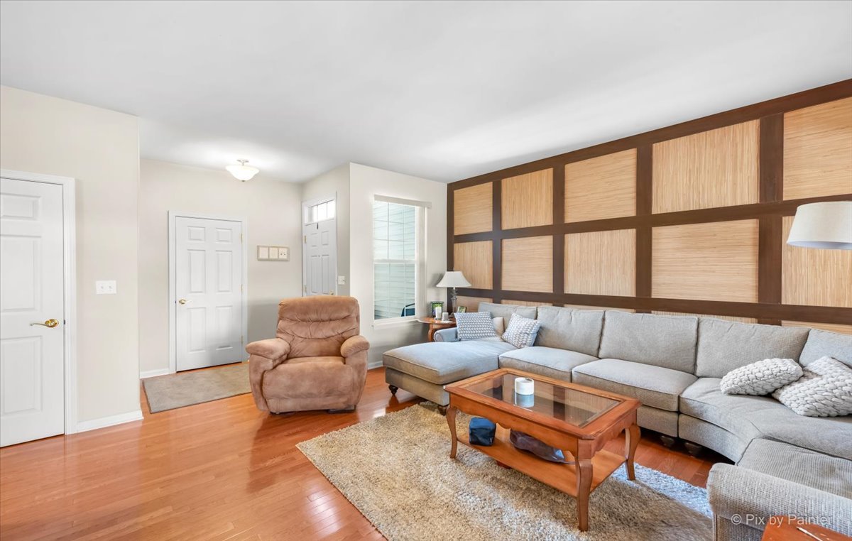 265 Birch Lane, St. Charles, IL 60175