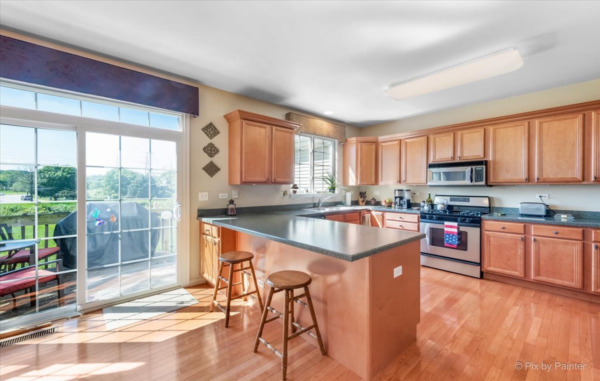 265 Birch Lane, St. Charles, IL 60175