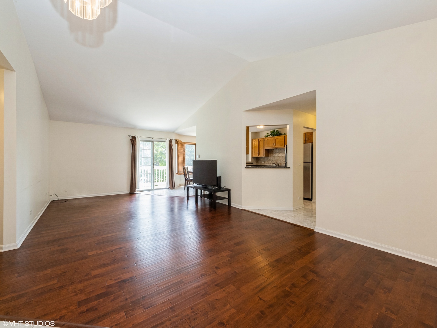 1810 Fox Run Drive #C, Elk Grove Village, IL 60007