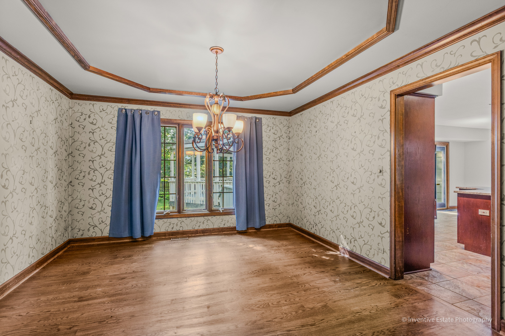 710 Alexandria Drive, Naperville, IL 60565