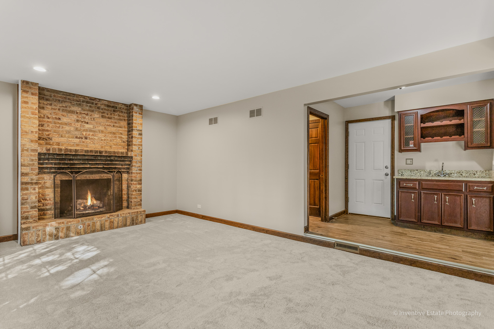 710 Alexandria Drive, Naperville, IL 60565