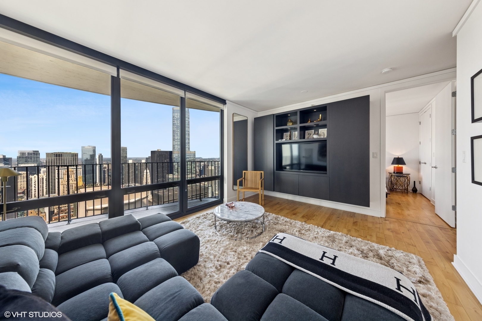 225 N Columbus Drive #6001, Chicago, IL 60601