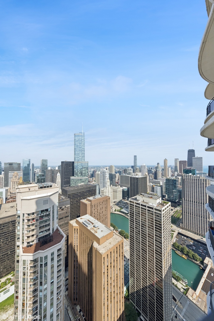 225 N Columbus Drive #6001, Chicago, IL 60601