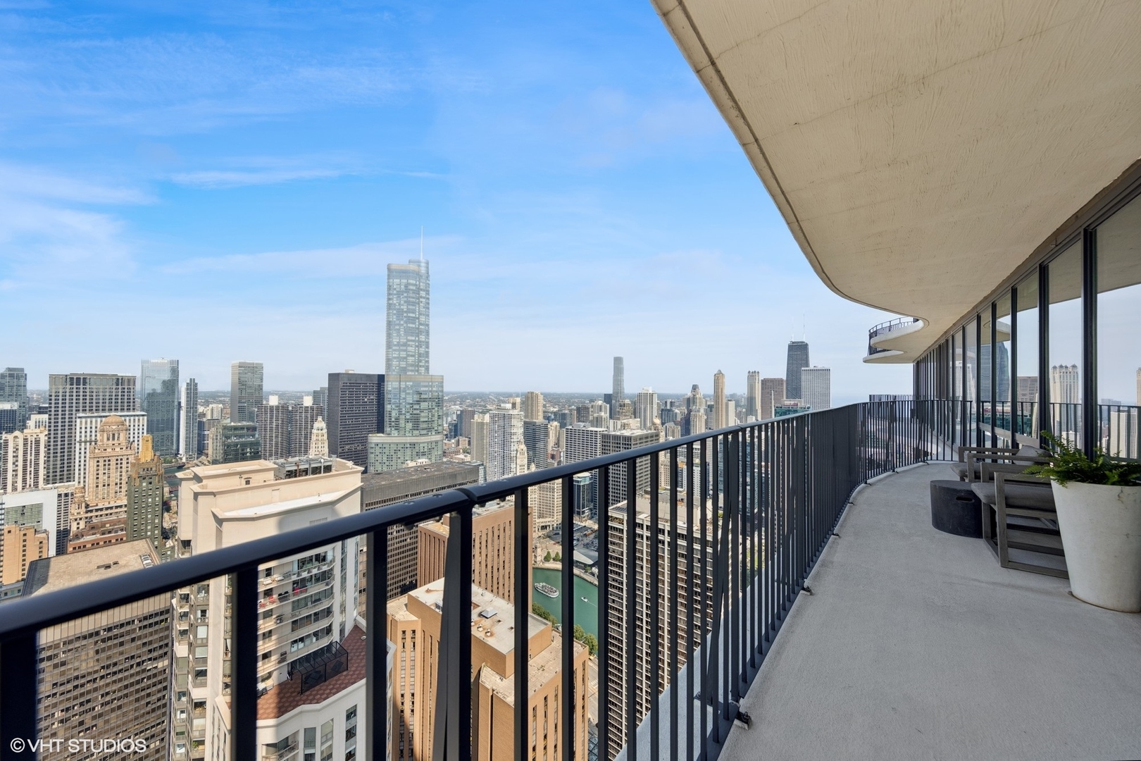 225 N Columbus Drive #6001, Chicago, IL 60601