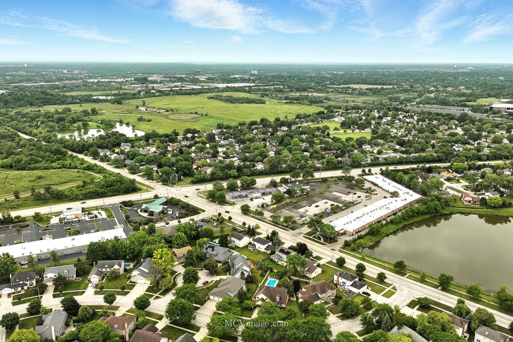 3835 Huntington Boulevard, Hoffman Estates, IL 60192
