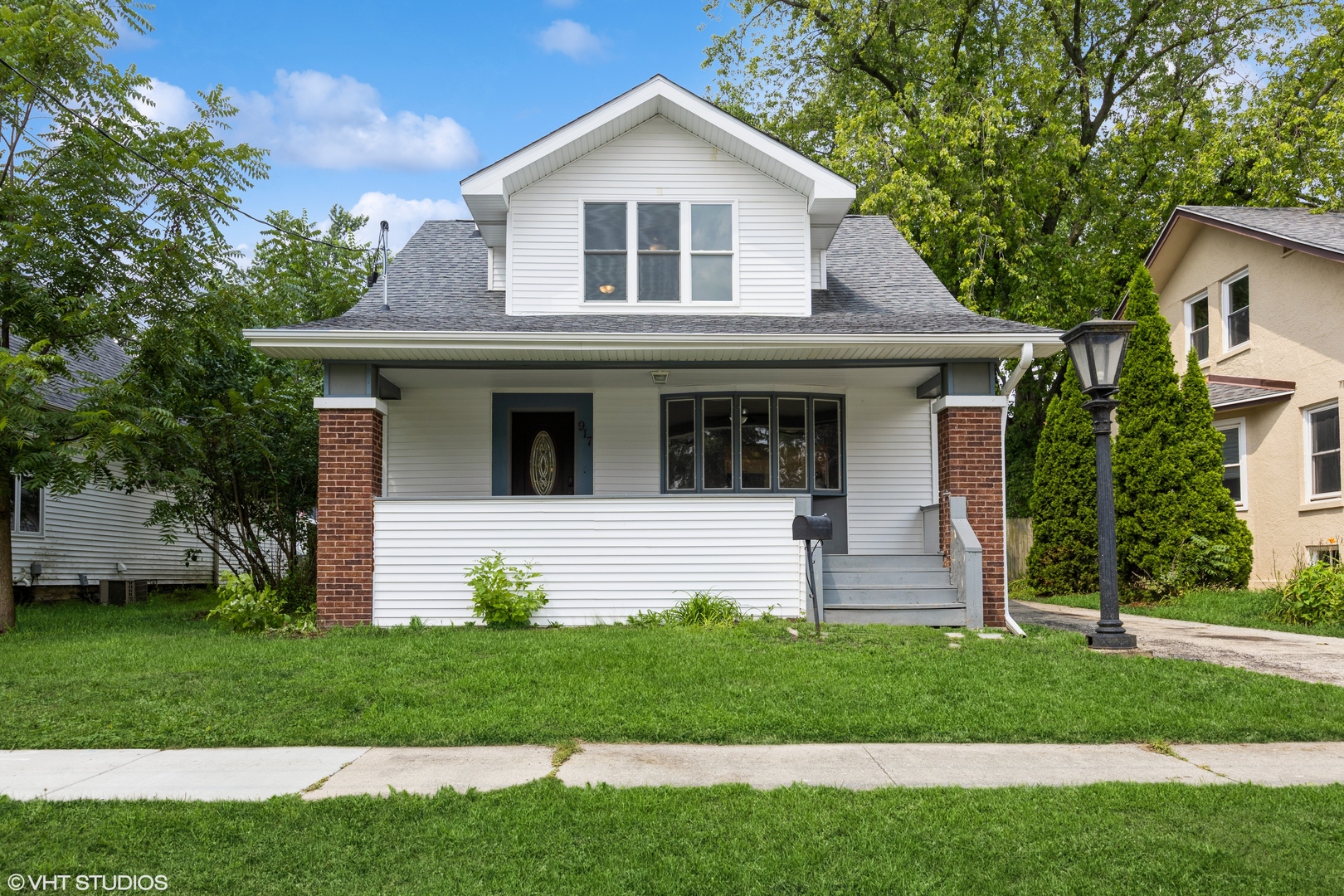 917 N 14th Street, DeKalb, IL 60115