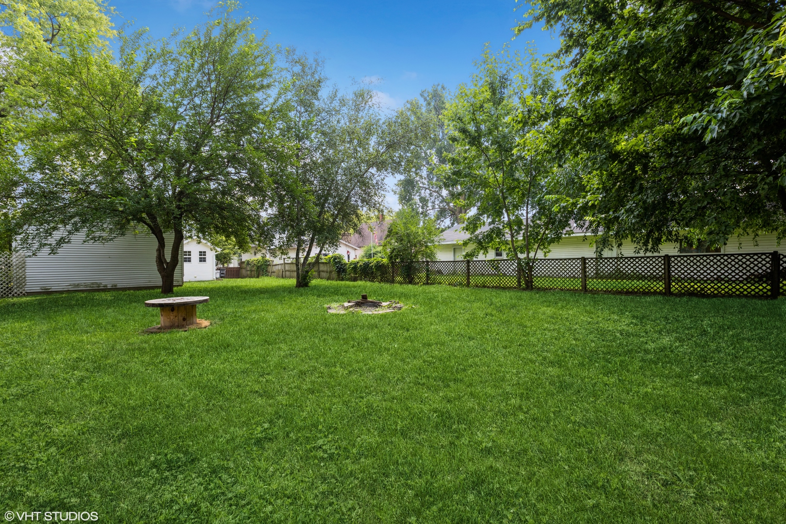 917 N 14th Street, DeKalb, IL 60115