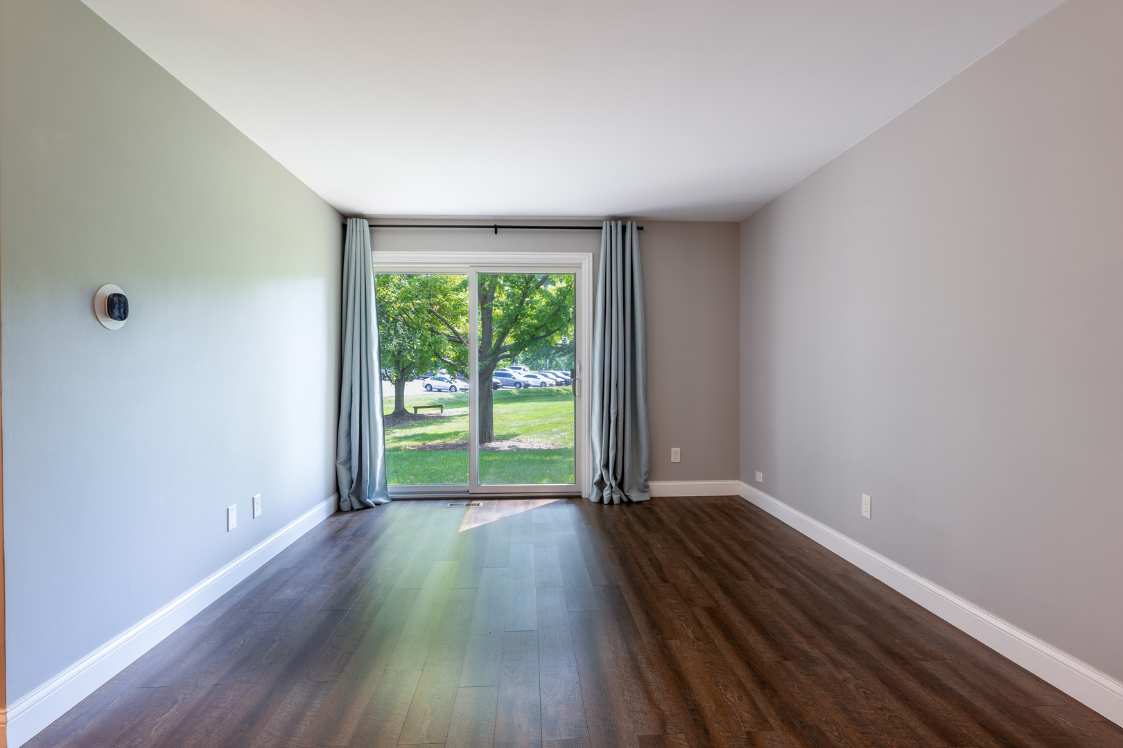 208 Millington Way #208, St. Charles, IL 60174