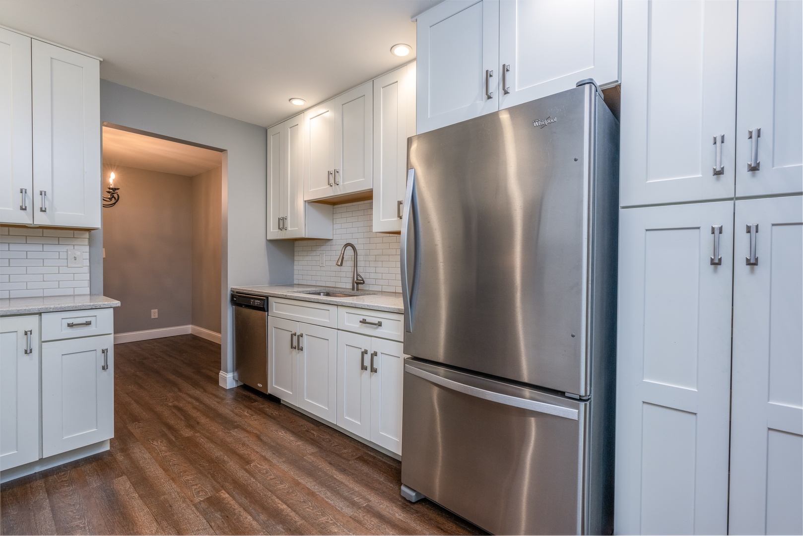208 Millington Way #208, St. Charles, IL 60174