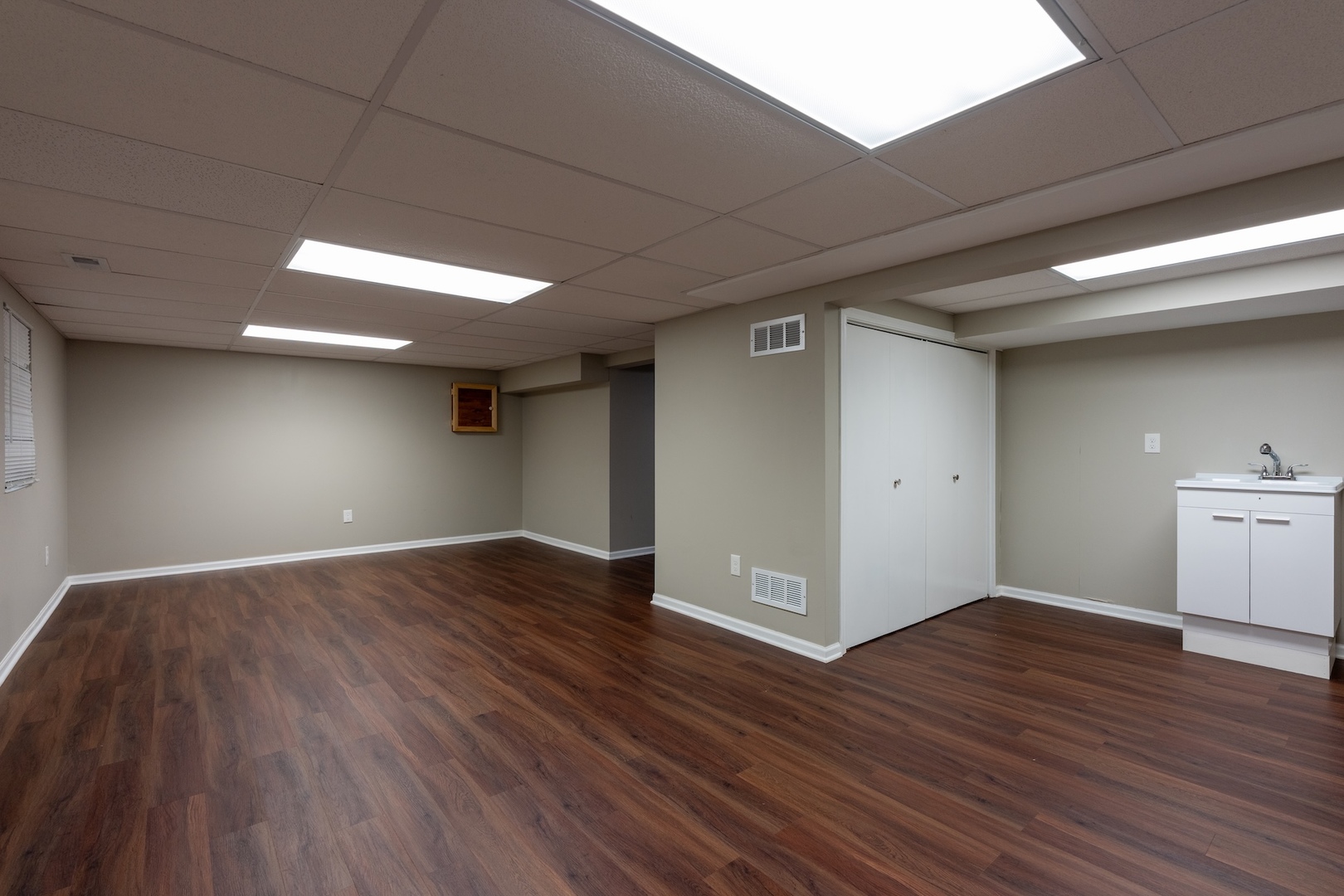 208 Millington Way #208, St. Charles, IL 60174