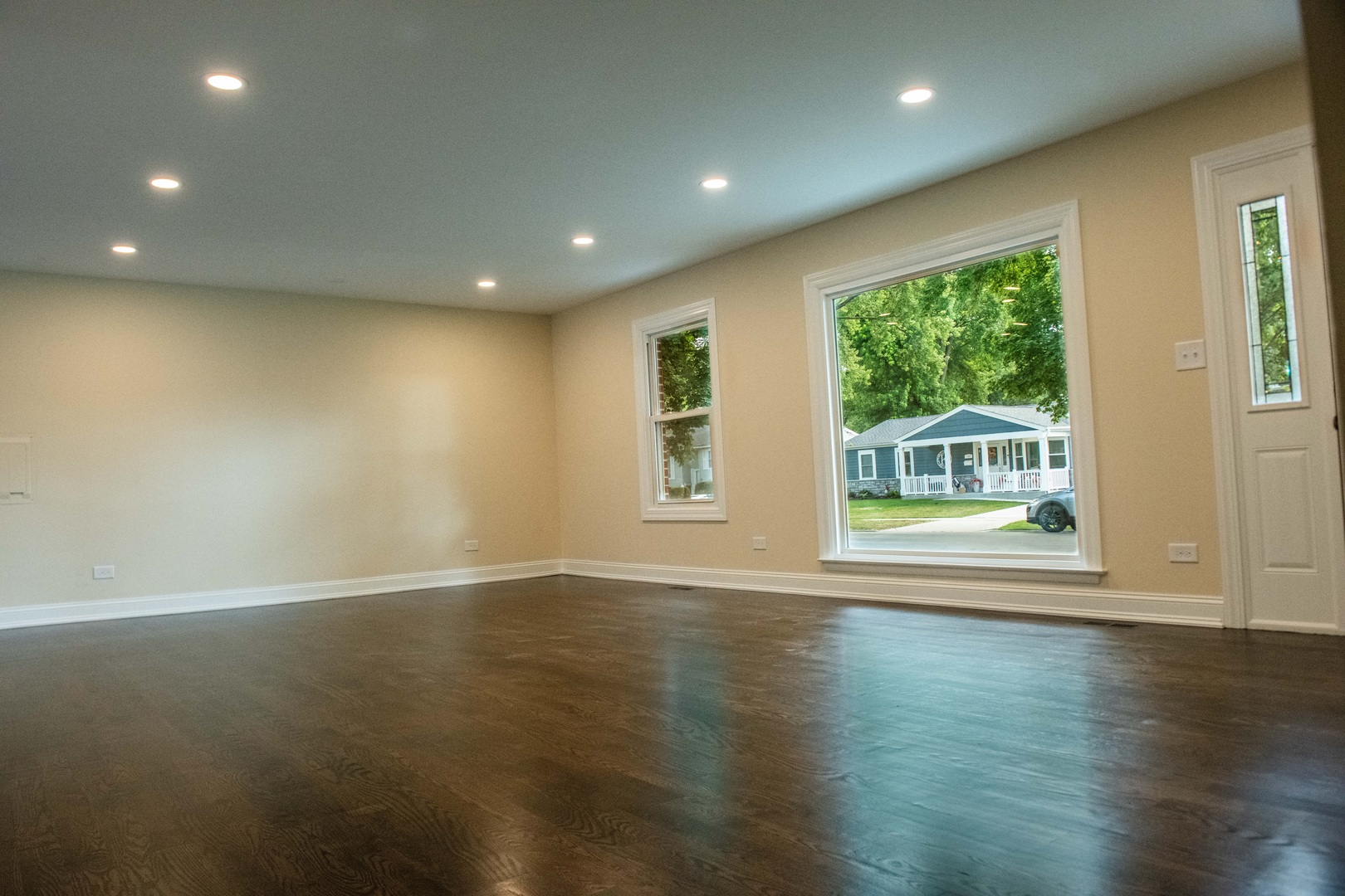 1028 Valley Stream Drive, Wheeling, IL 60090