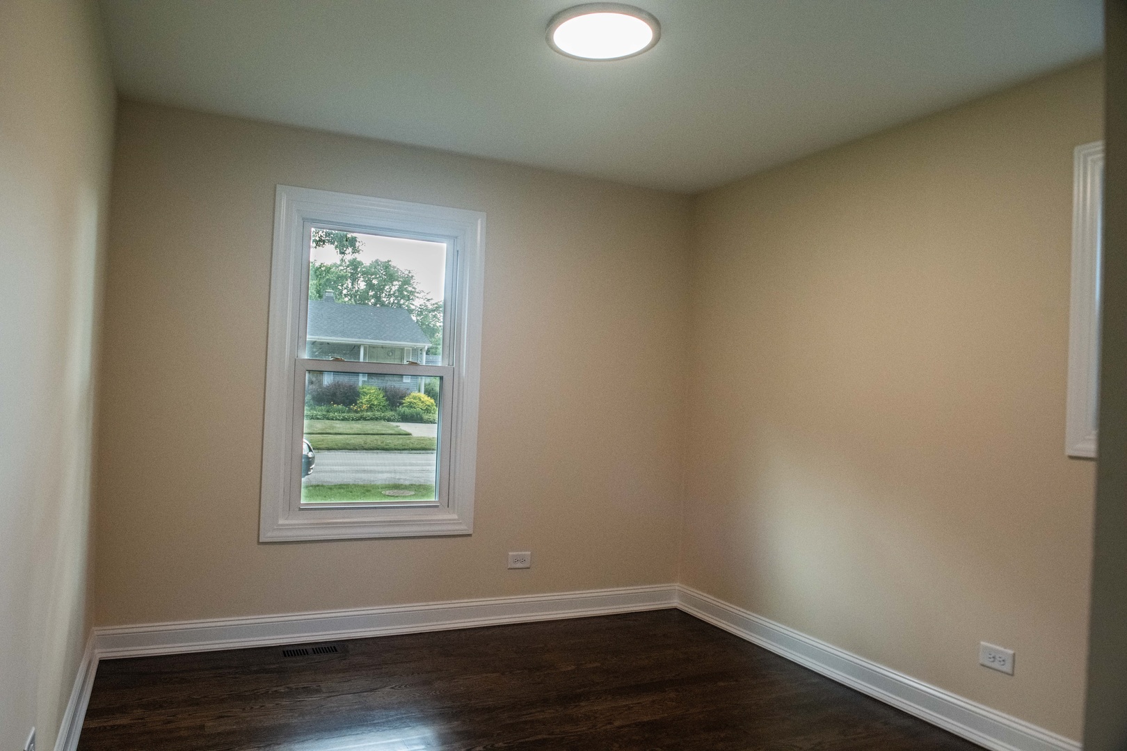 1028 Valley Stream Drive, Wheeling, IL 60090