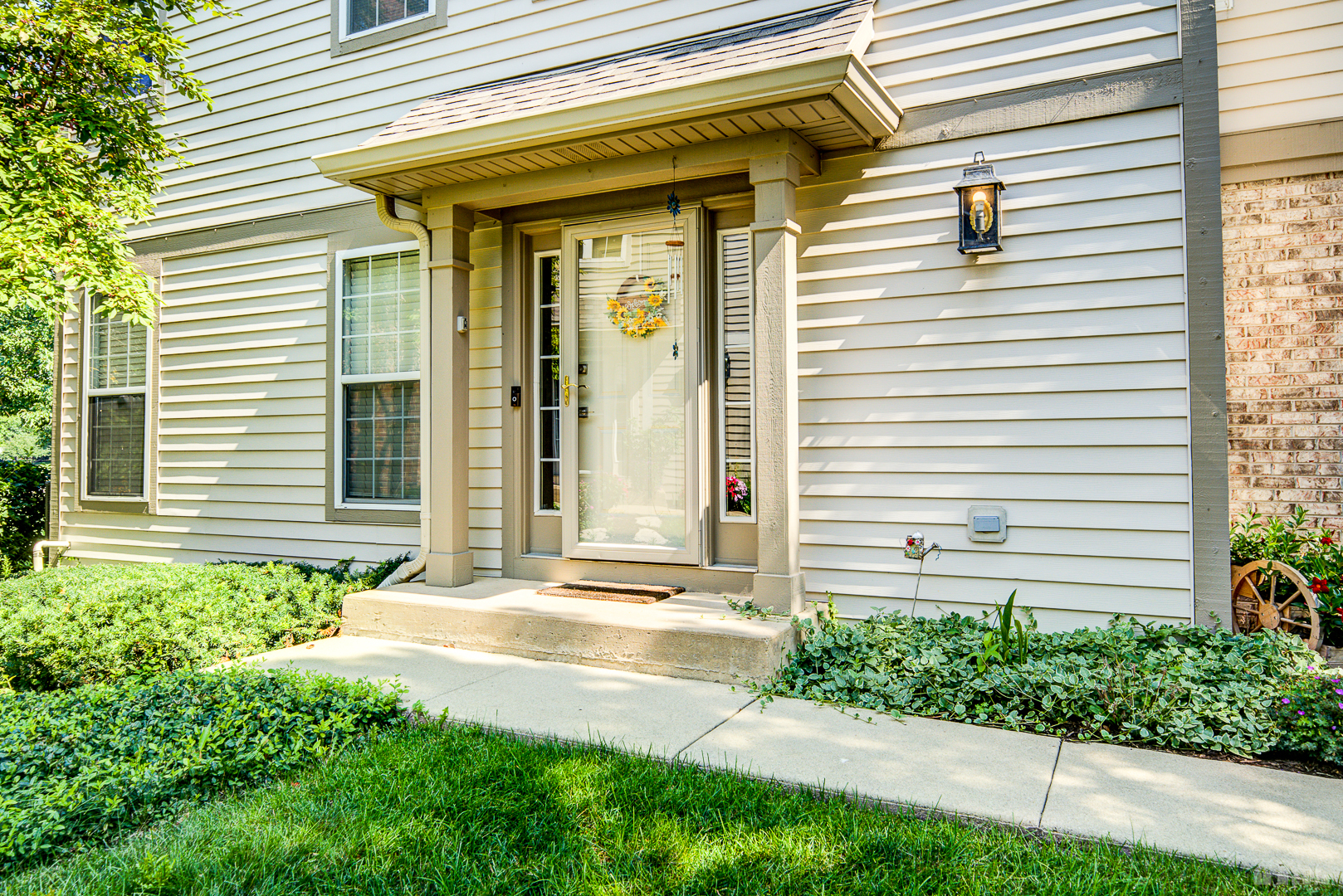 2044 Ivy Ridge Drive #0, Hoffman Estates, IL 60192