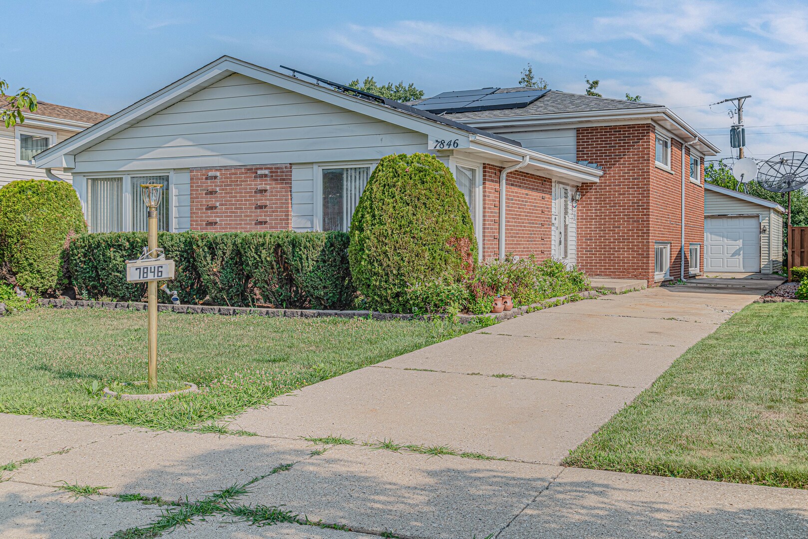 7846 Maple Street, Morton Grove, IL 60053