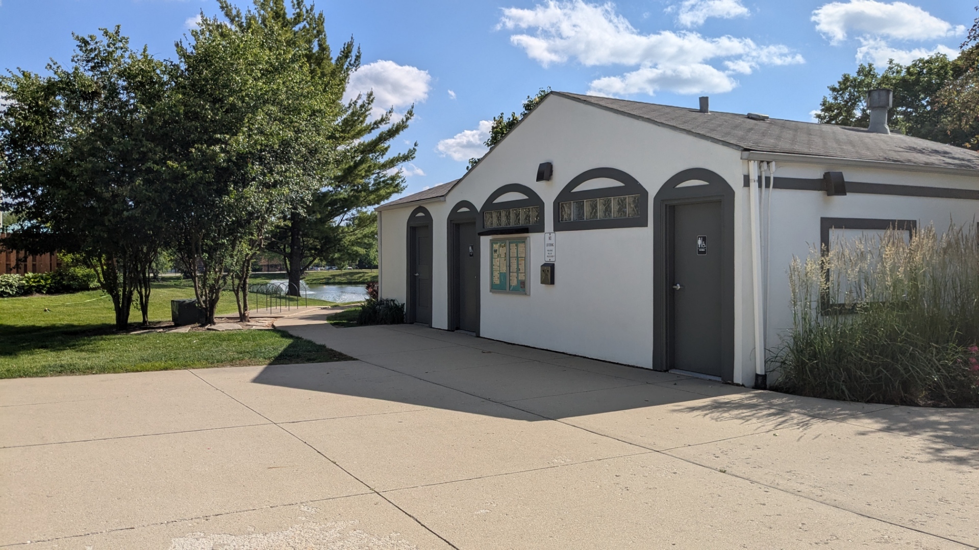 1991 N Williamsburg Drive, Palatine, IL 60074