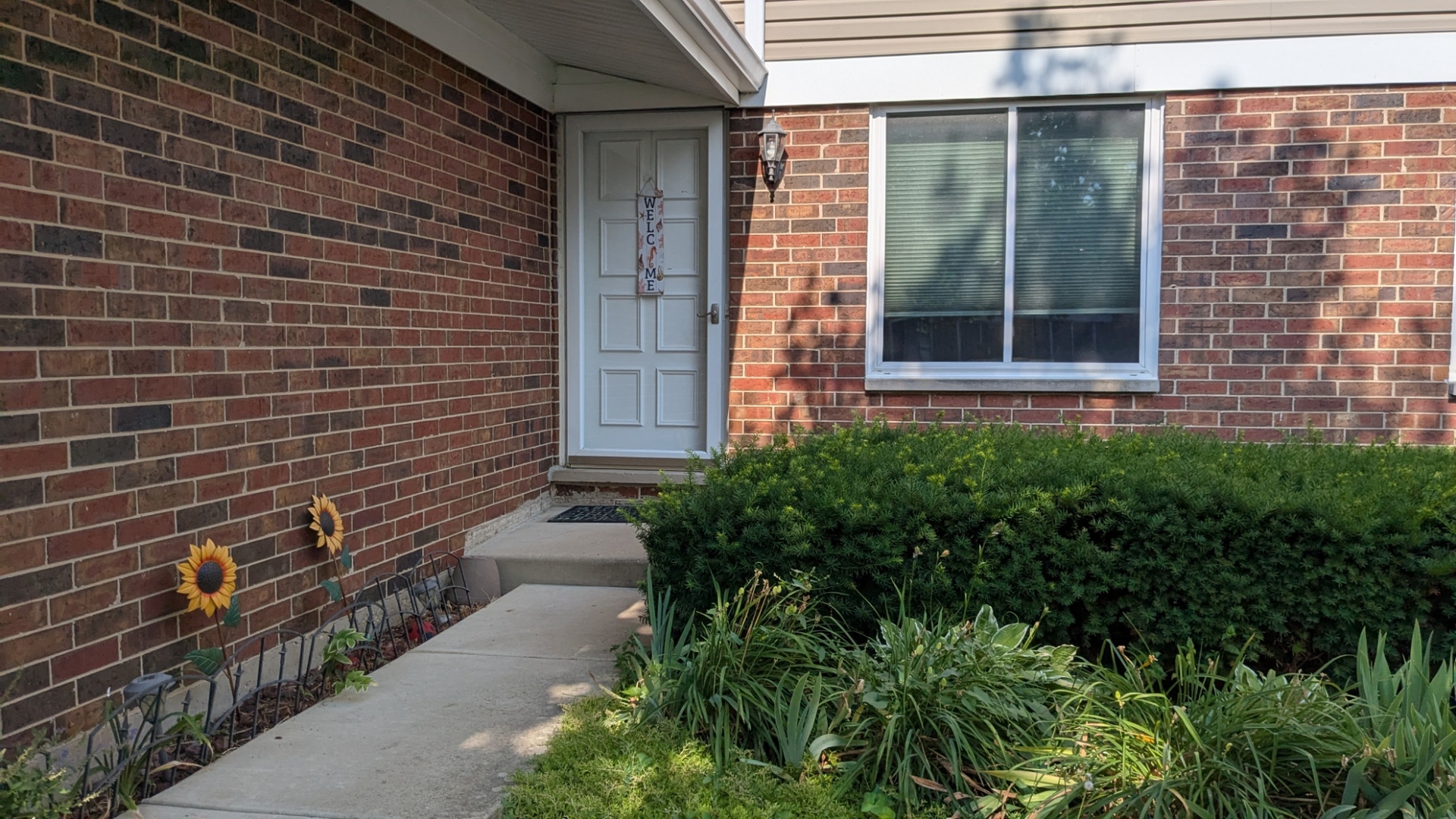 1991 N Williamsburg Drive, Palatine, IL 60074