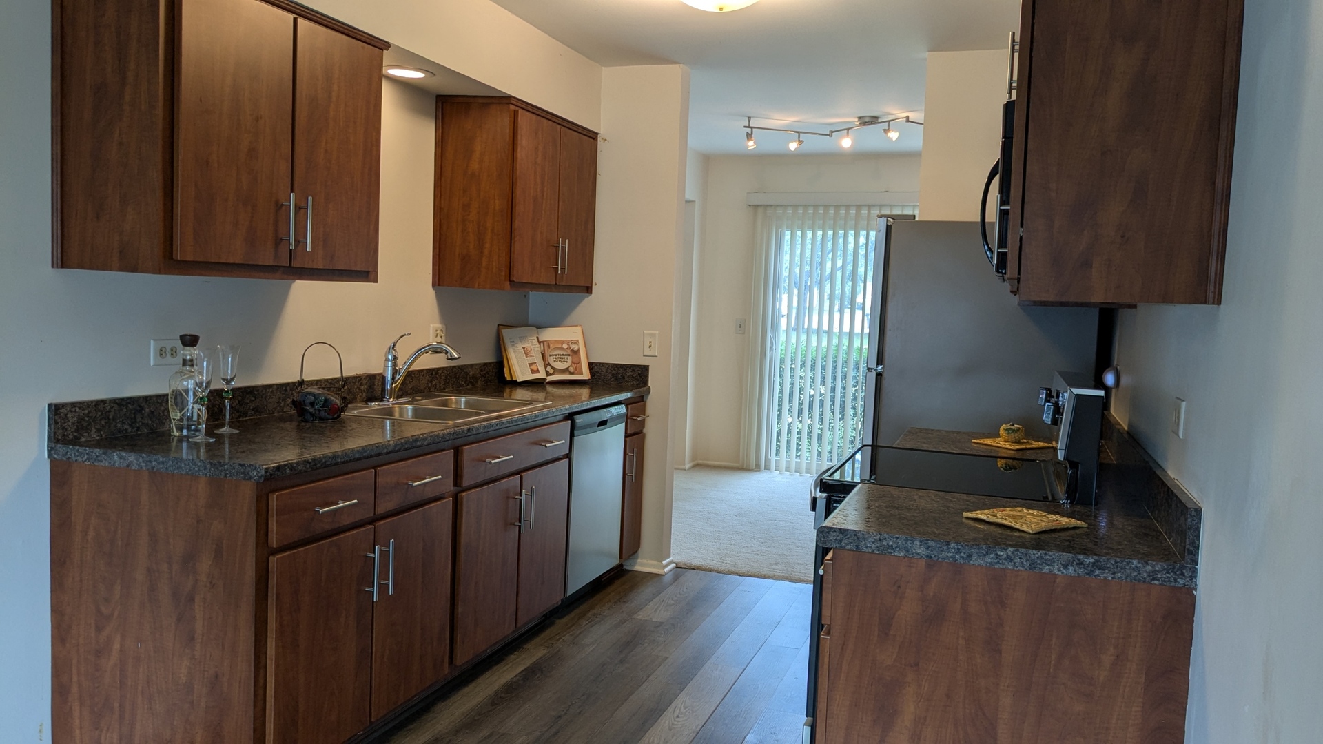 1991 N Williamsburg Drive, Palatine, IL 60074