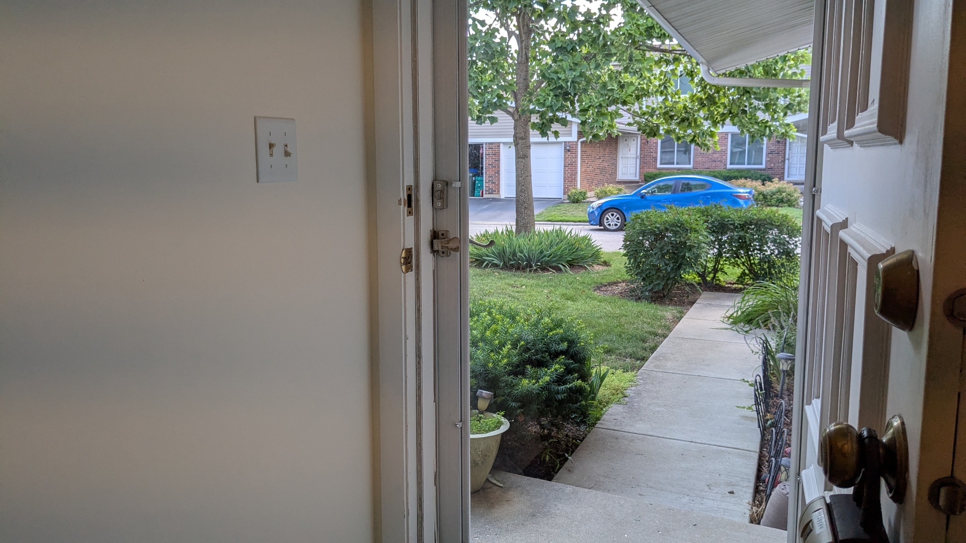 1991 N Williamsburg Drive, Palatine, IL 60074