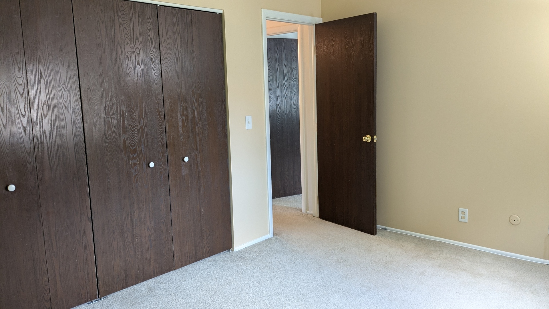 1991 N Williamsburg Drive, Palatine, IL 60074
