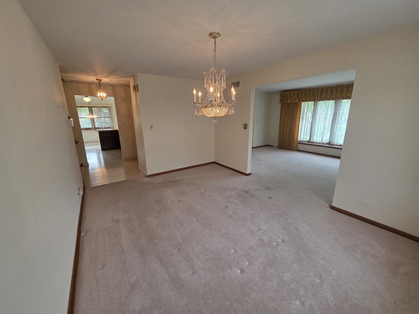 7725 Sawyer Road, Darien, IL 60561