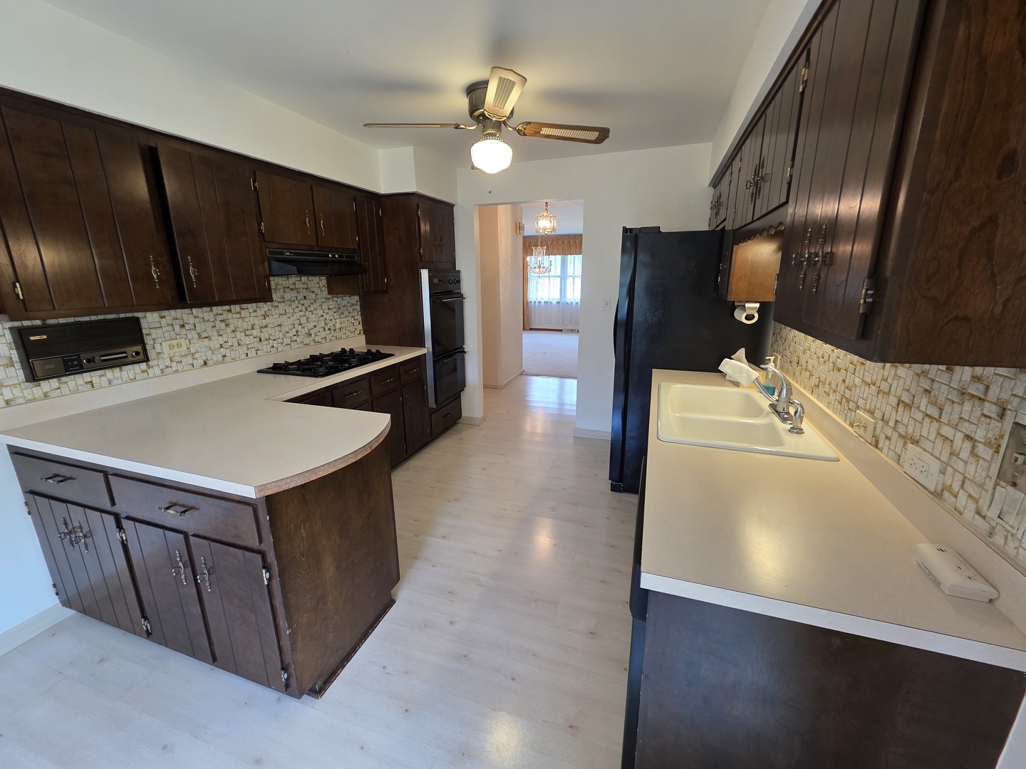 7725 Sawyer Road, Darien, IL 60561