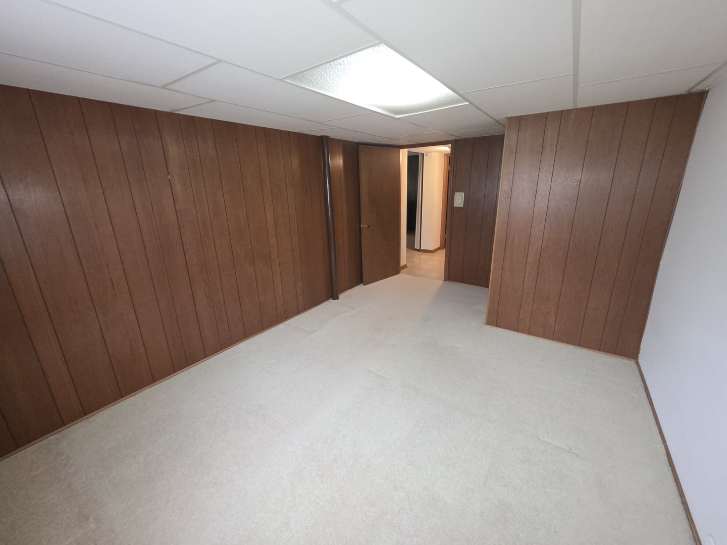 7725 Sawyer Road, Darien, IL 60561