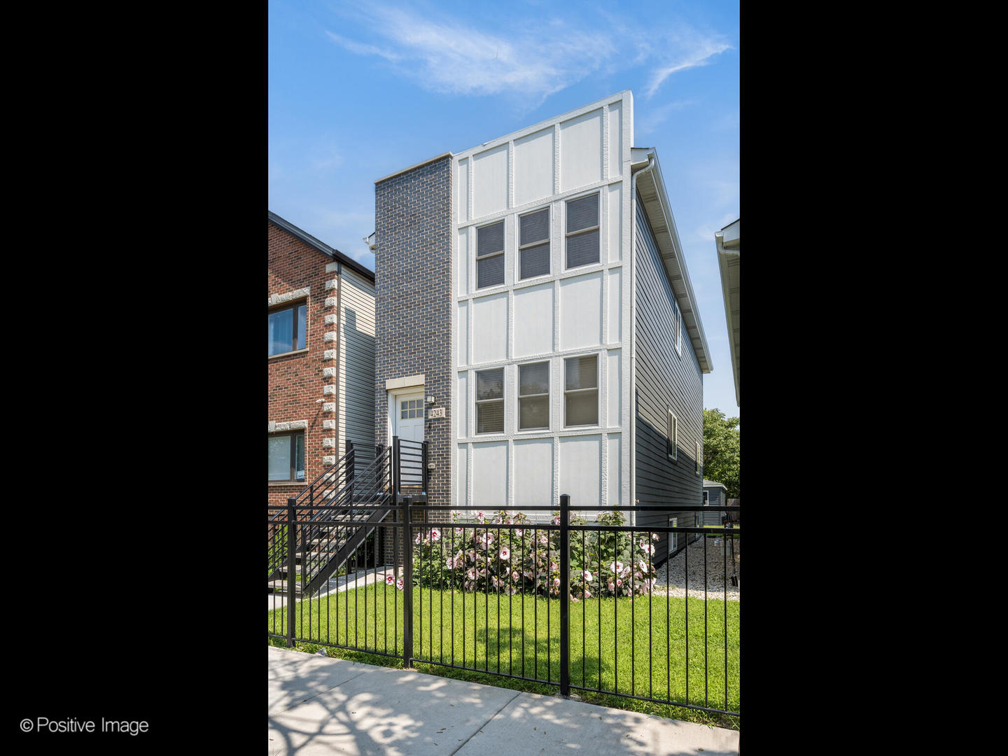 4243 S Princeton Avenue, Chicago, IL 60609