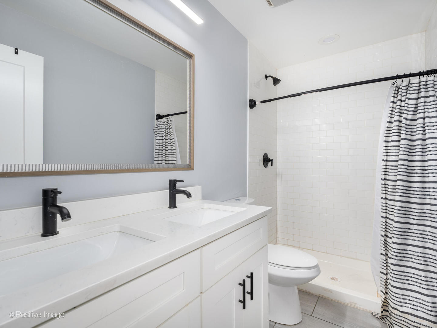 4243 S Princeton Avenue, Chicago, IL 60609