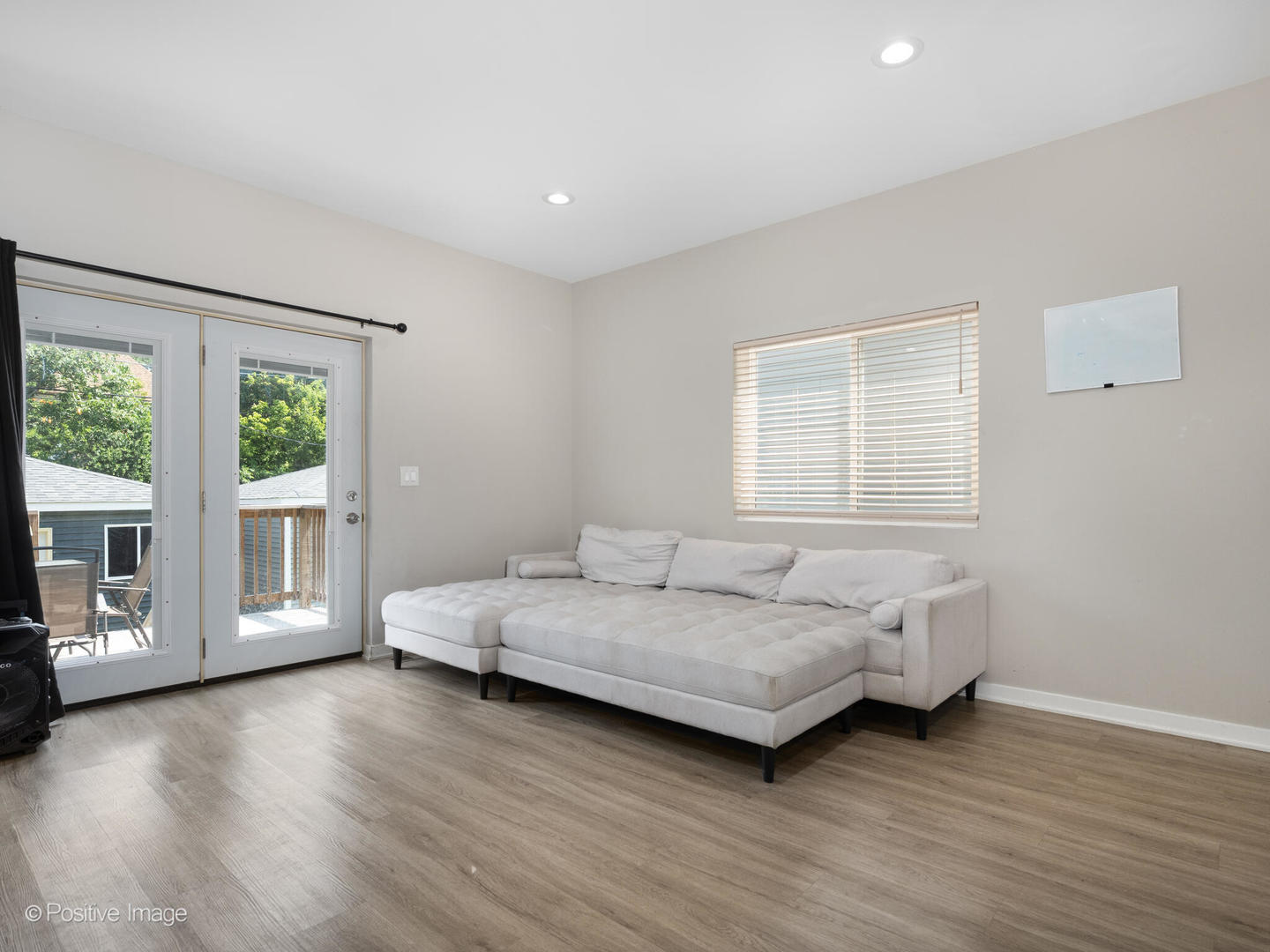4243 S Princeton Avenue, Chicago, IL 60609