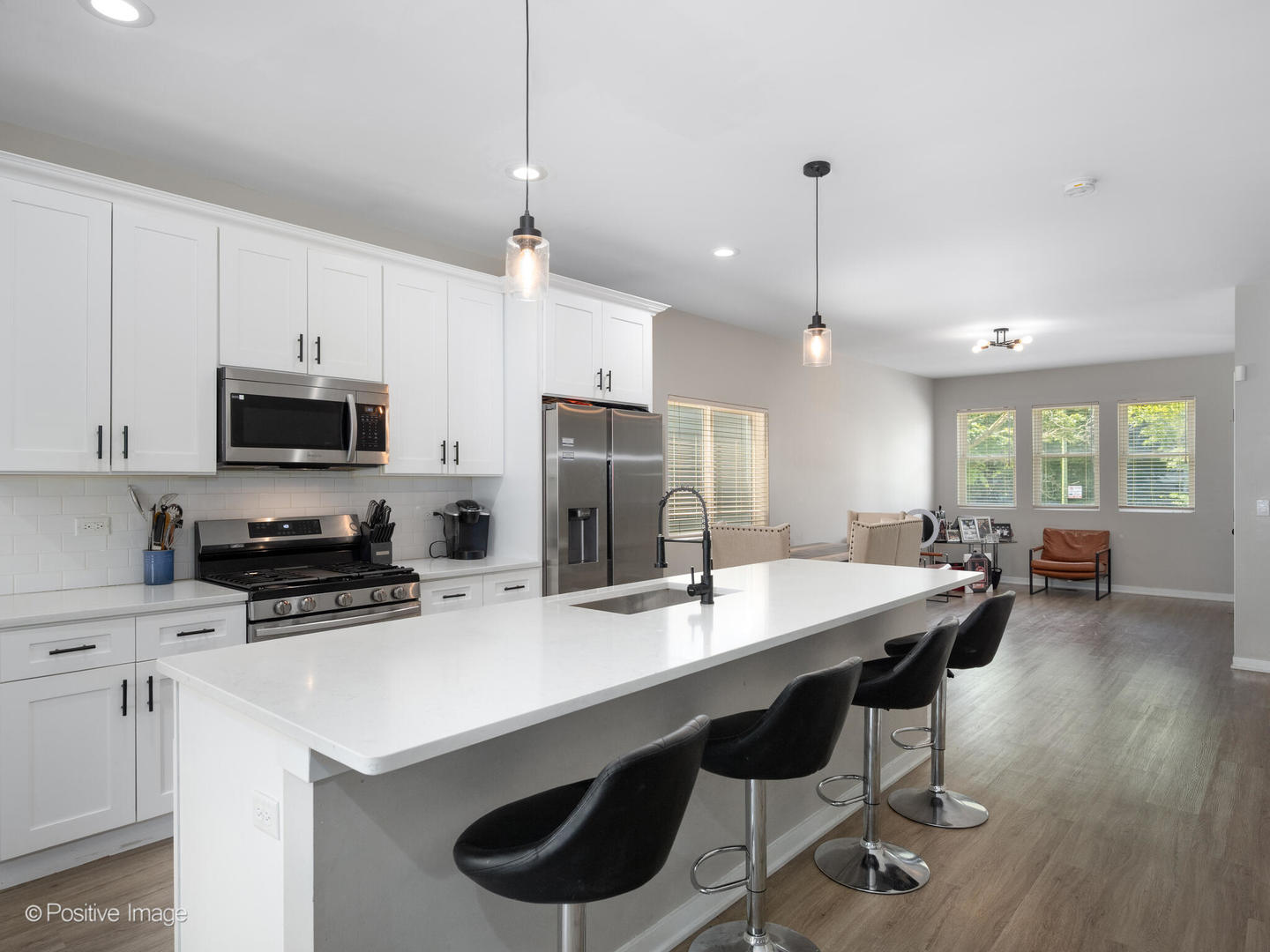 4243 S Princeton Avenue, Chicago, IL 60609