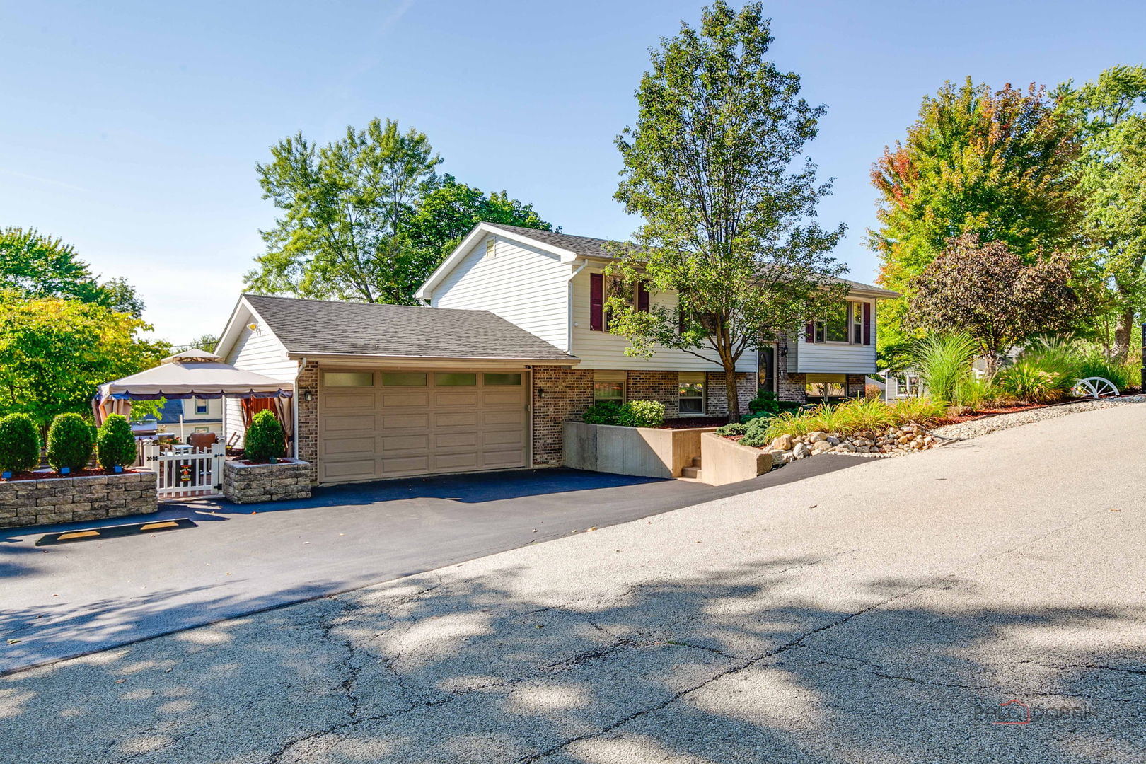24731 W Orchard Place, Round Lake Heights, IL 60073