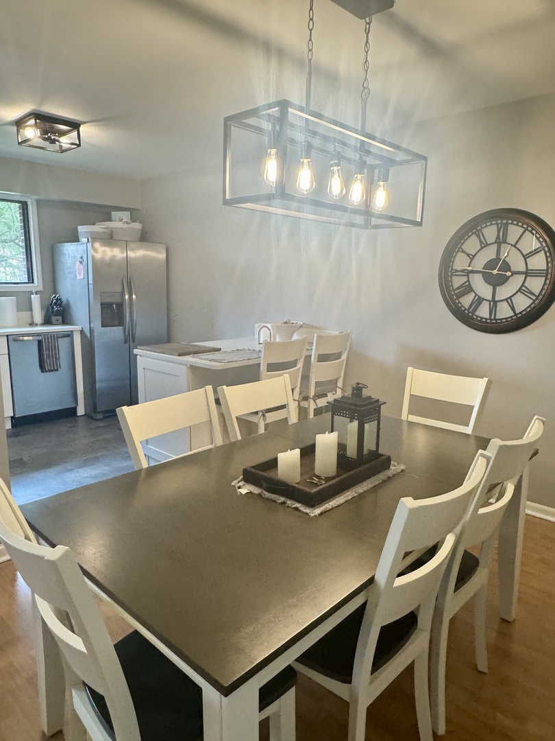 310 W Greenbriar Road #2B, Glen Ellyn, IL 60137