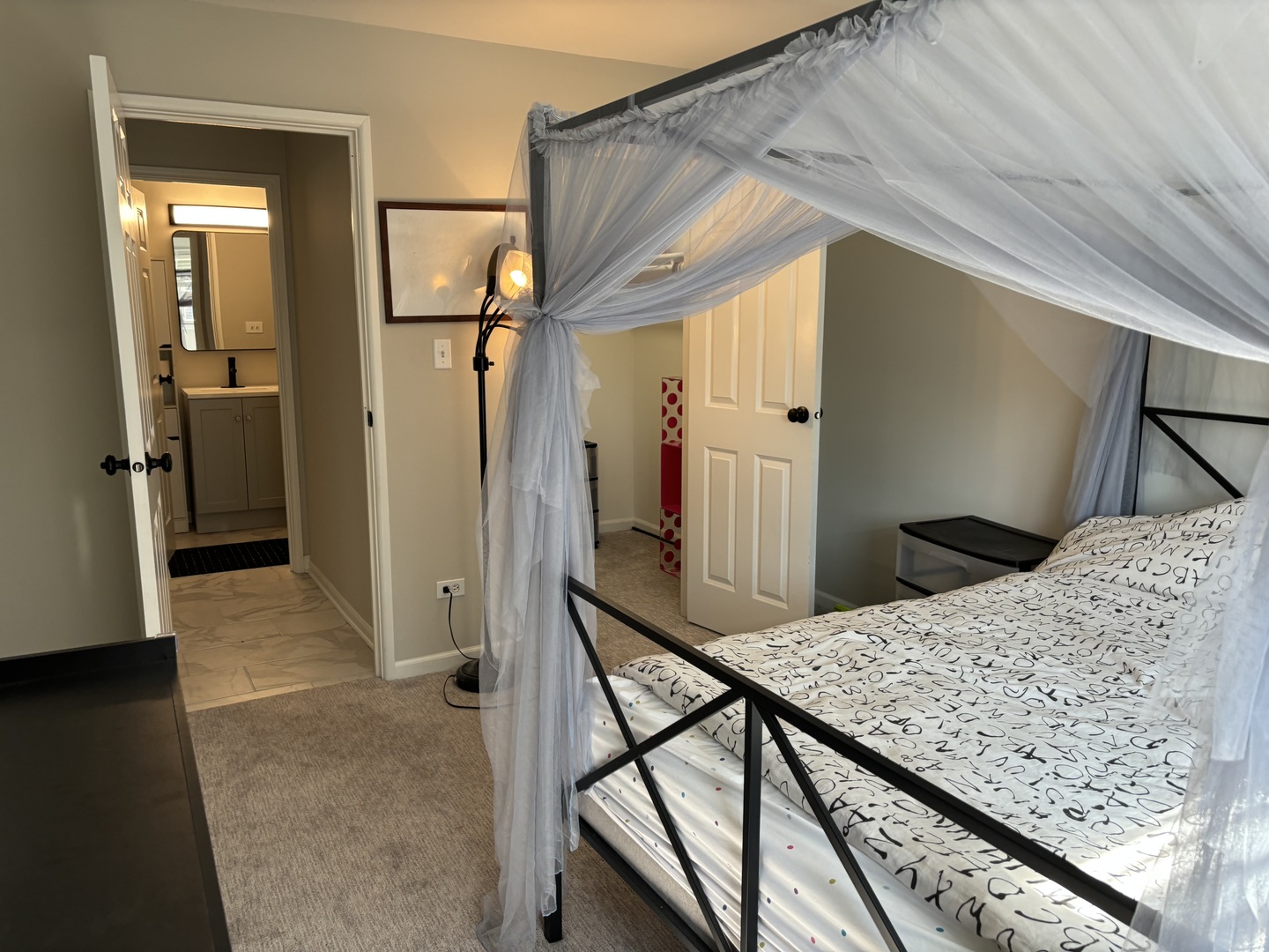 4545 Prescott Avenue #206, Lyons, IL 60534
