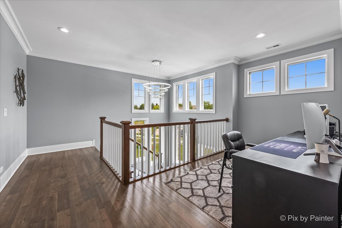 1044 Redbud Lane, Sugar Grove, IL 60554