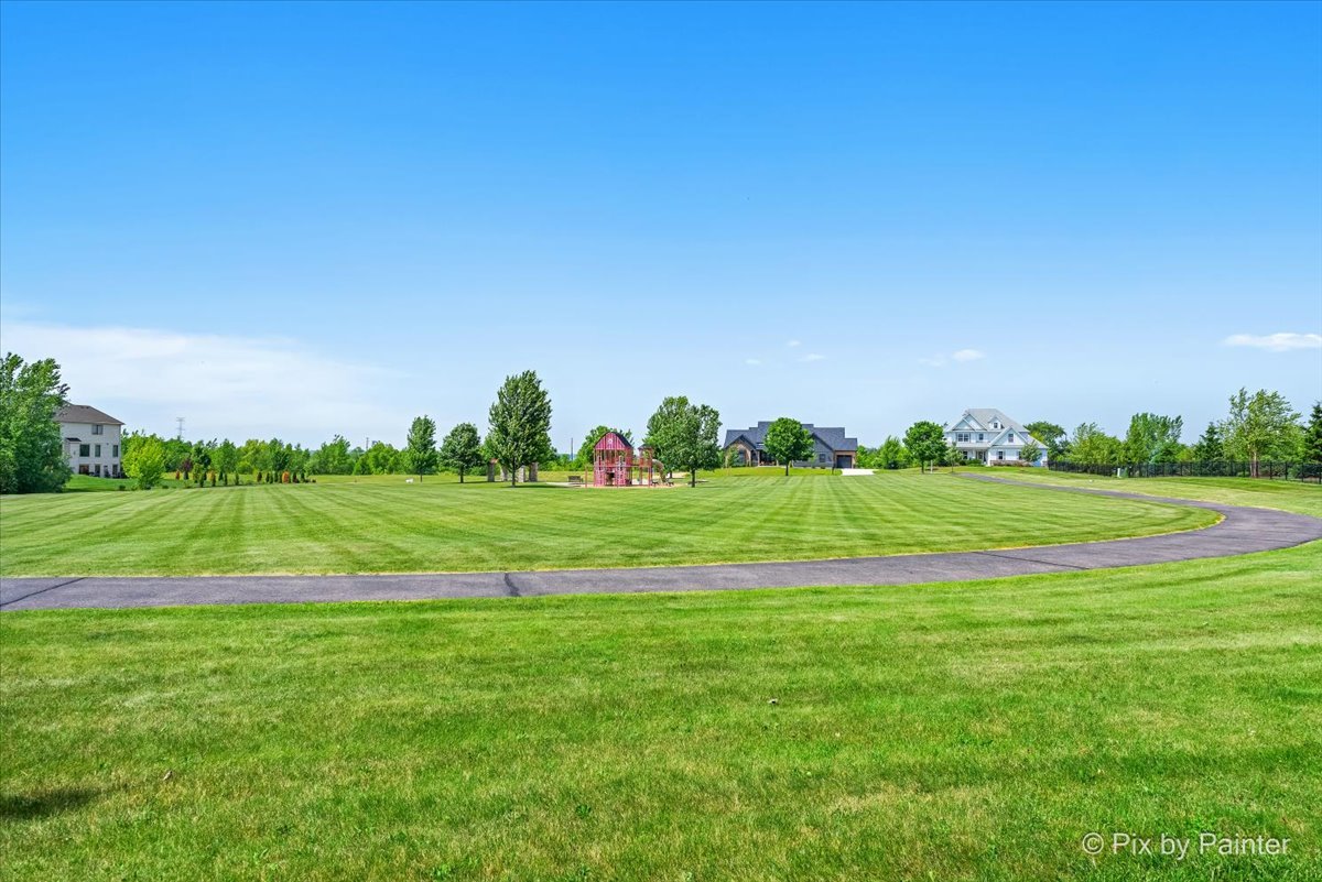 1044 Redbud Lane, Sugar Grove, IL 60554