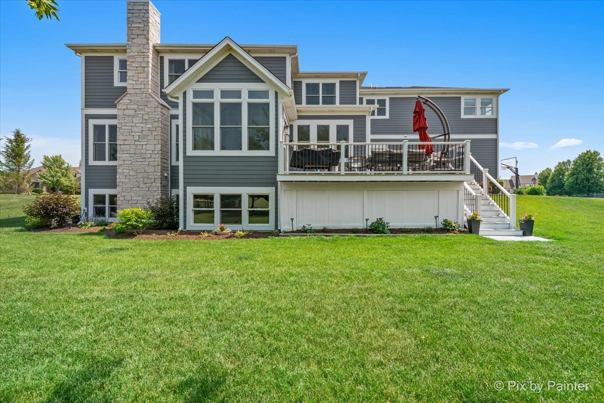 1044 Redbud Lane, Sugar Grove, IL 60554