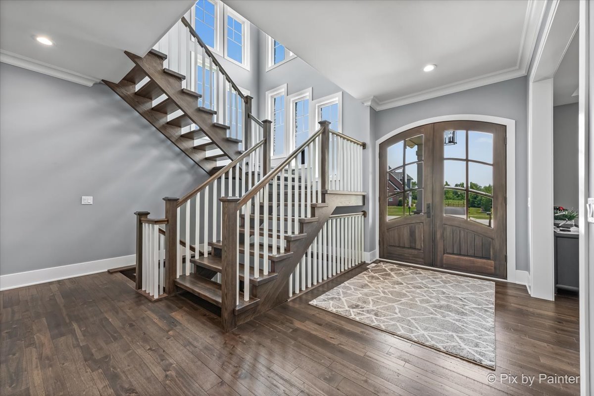 1044 Redbud Lane, Sugar Grove, IL 60554