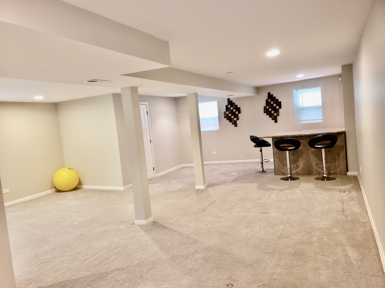 2402 Clinton Avenue, Berwyn, IL 60402