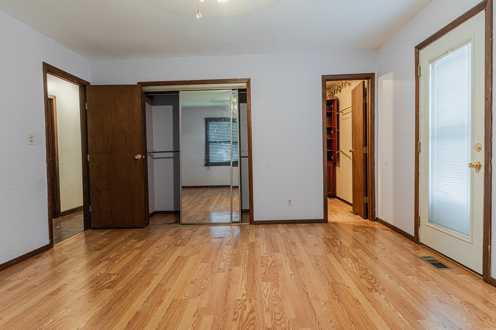 7806 Wooded Shore Drive, Wonder Lake, IL 60097