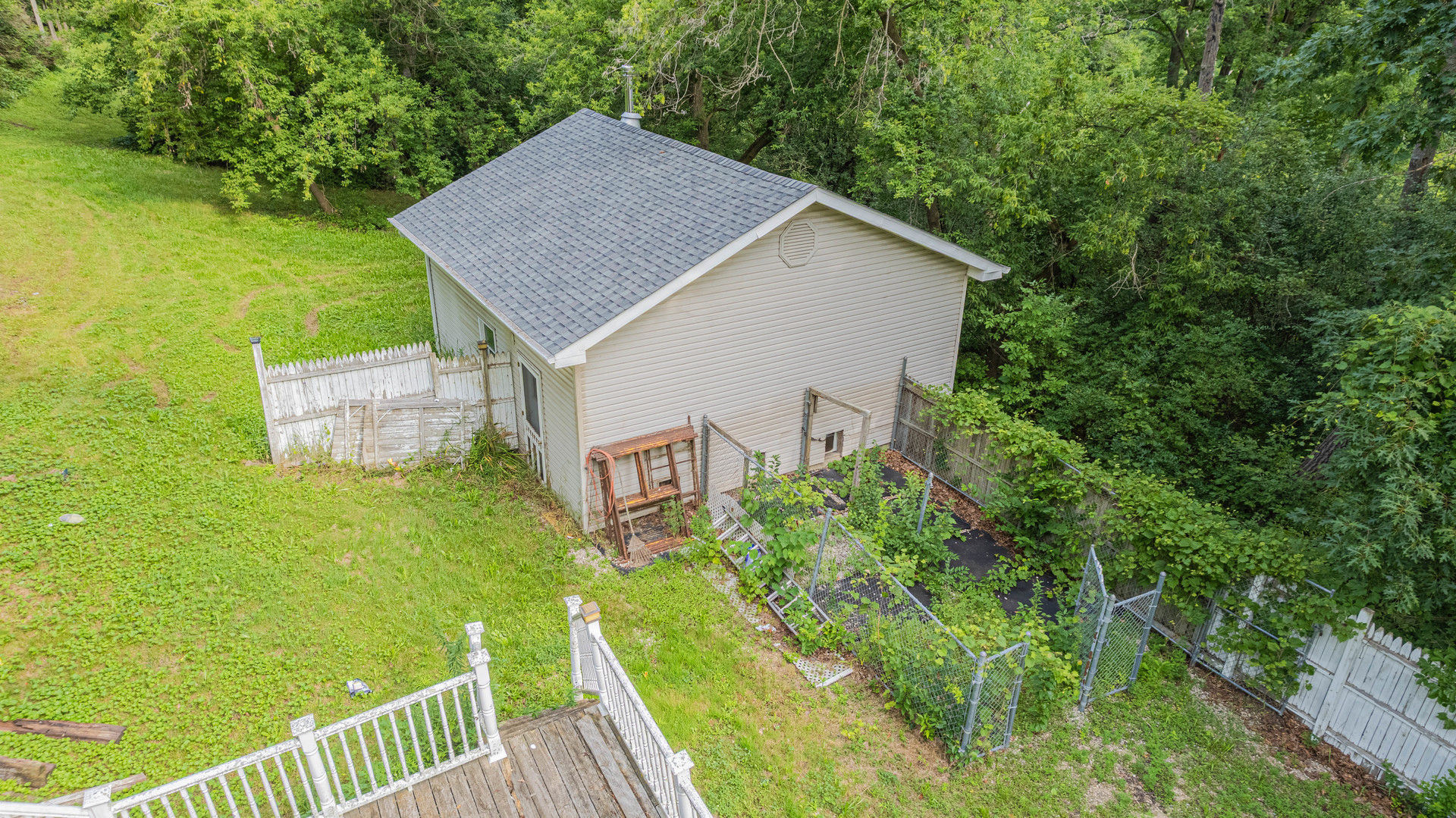 7806 Wooded Shore Drive, Wonder Lake, IL 60097