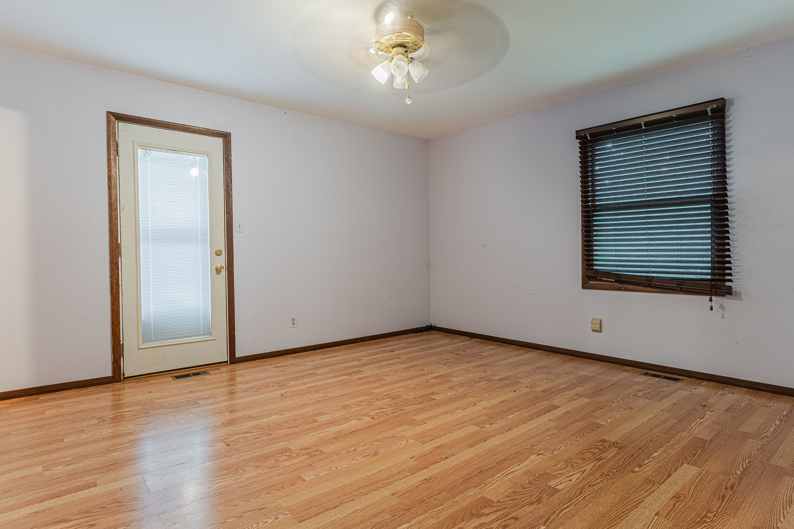 7806 Wooded Shore Drive, Wonder Lake, IL 60097