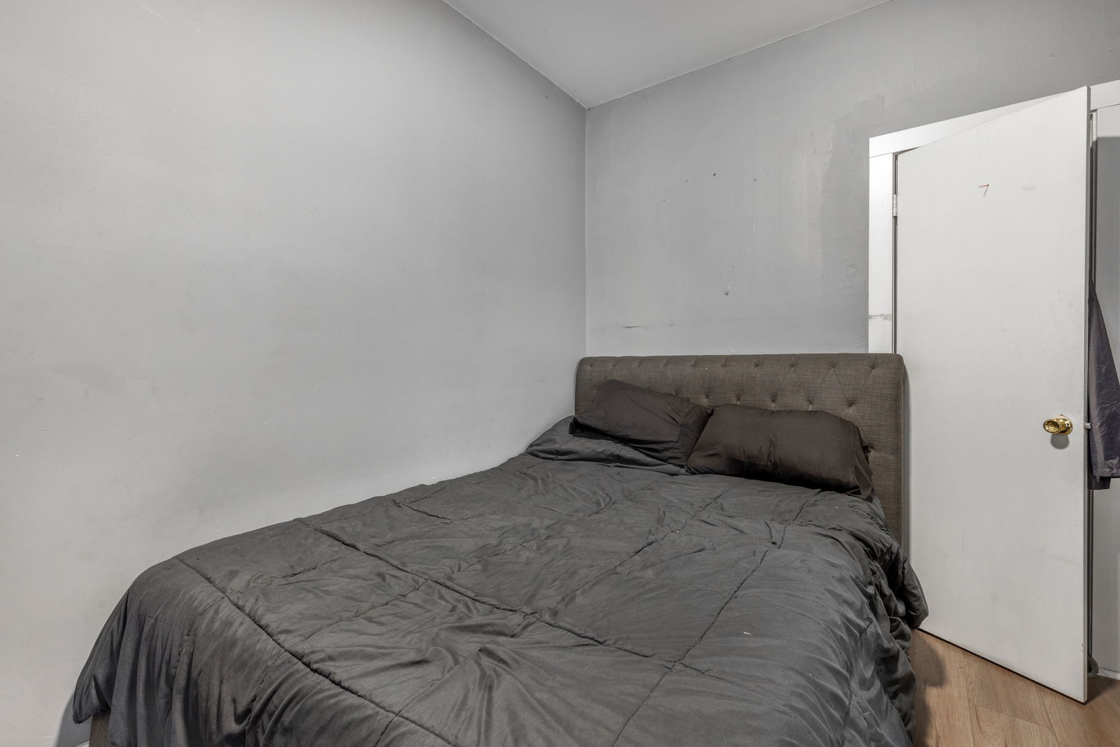 953 E 61st Street #1E, Chicago, IL 60637