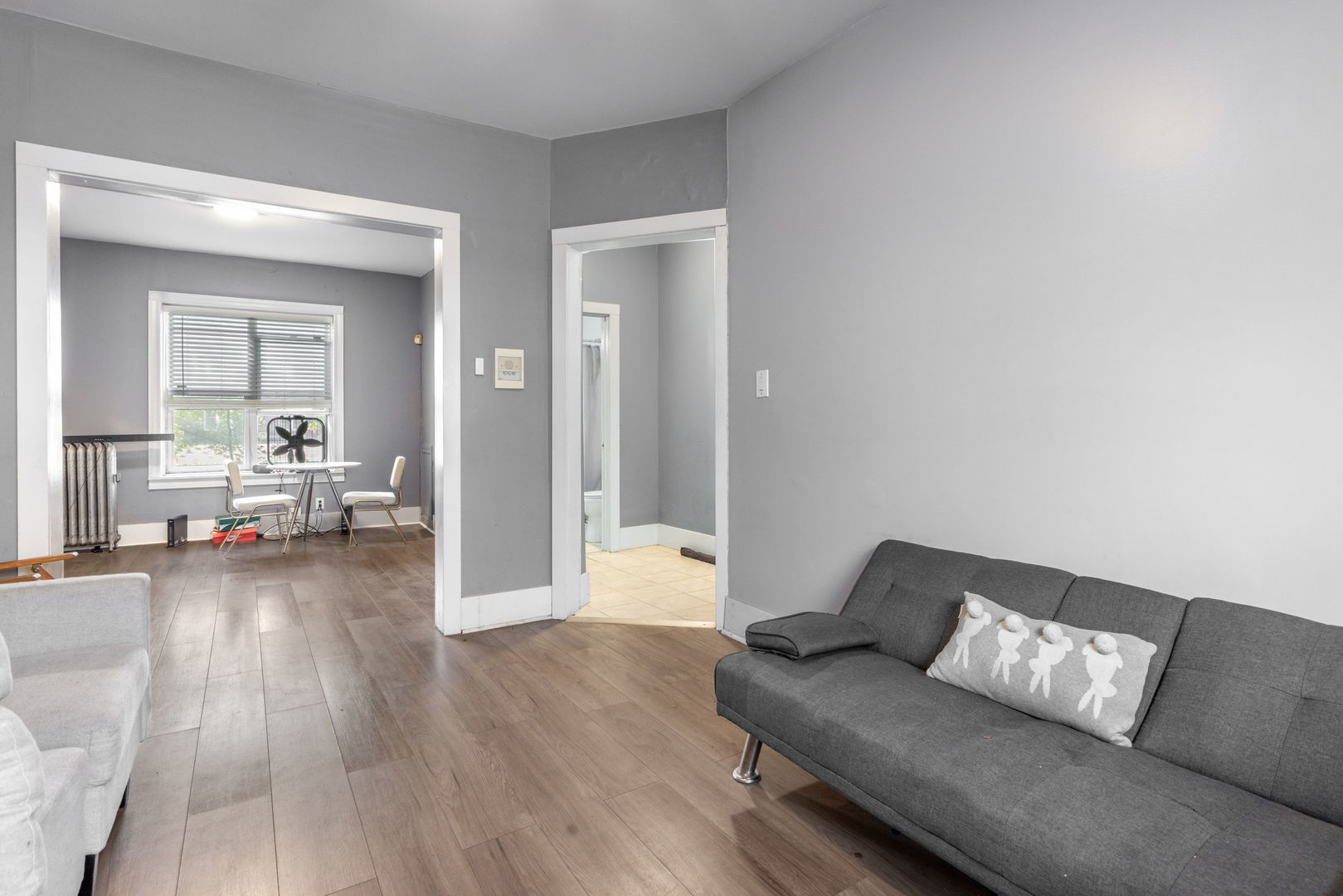 953 E 61st Street #1E, Chicago, IL 60637