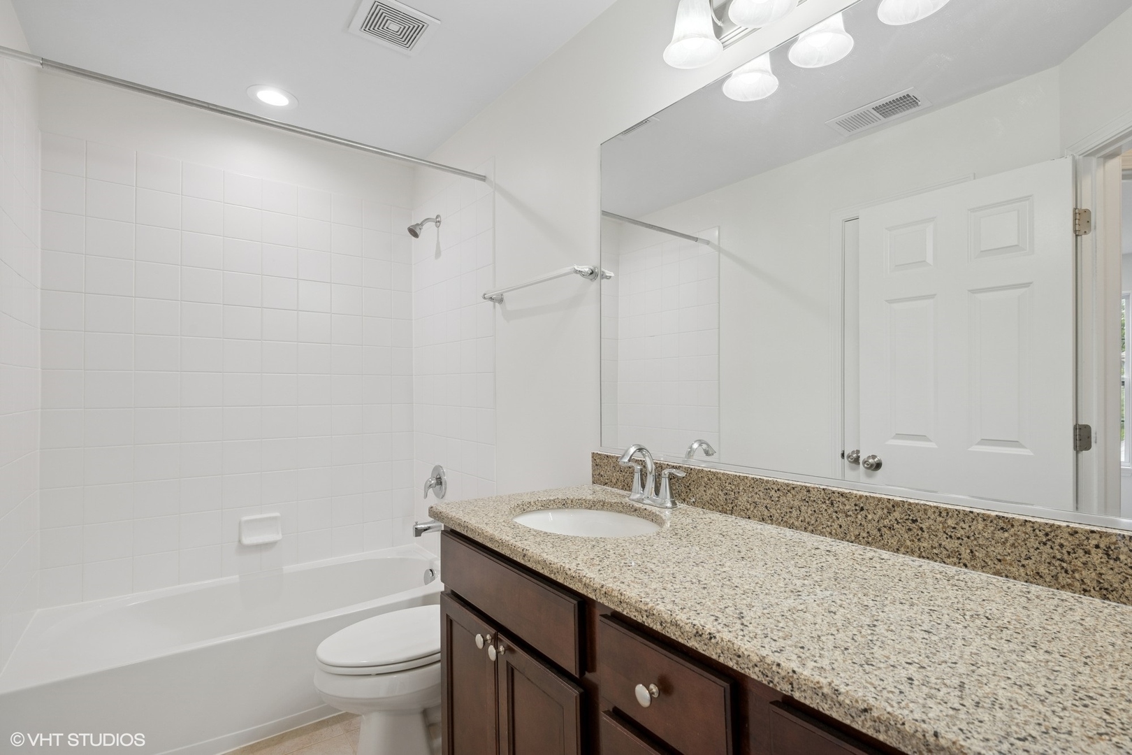 1529 E Arbor Lane, Arlington Heights, IL 60004