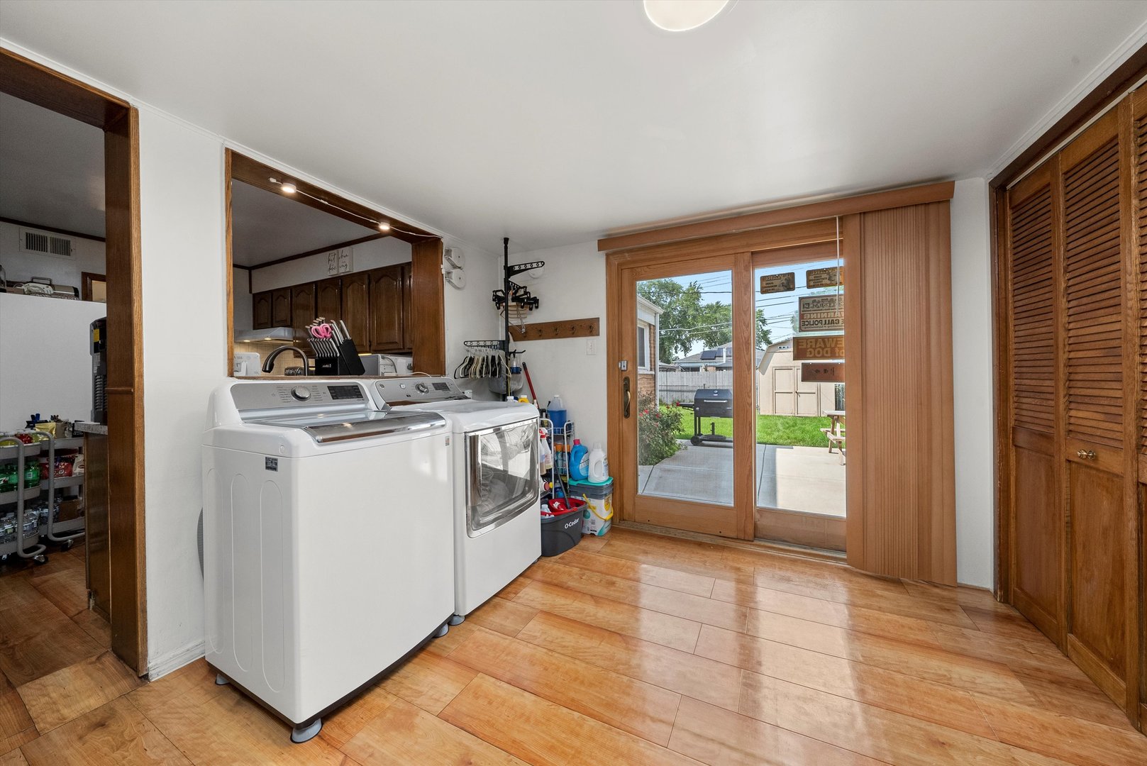 4706 W 82nd Place, Chicago, IL 60652