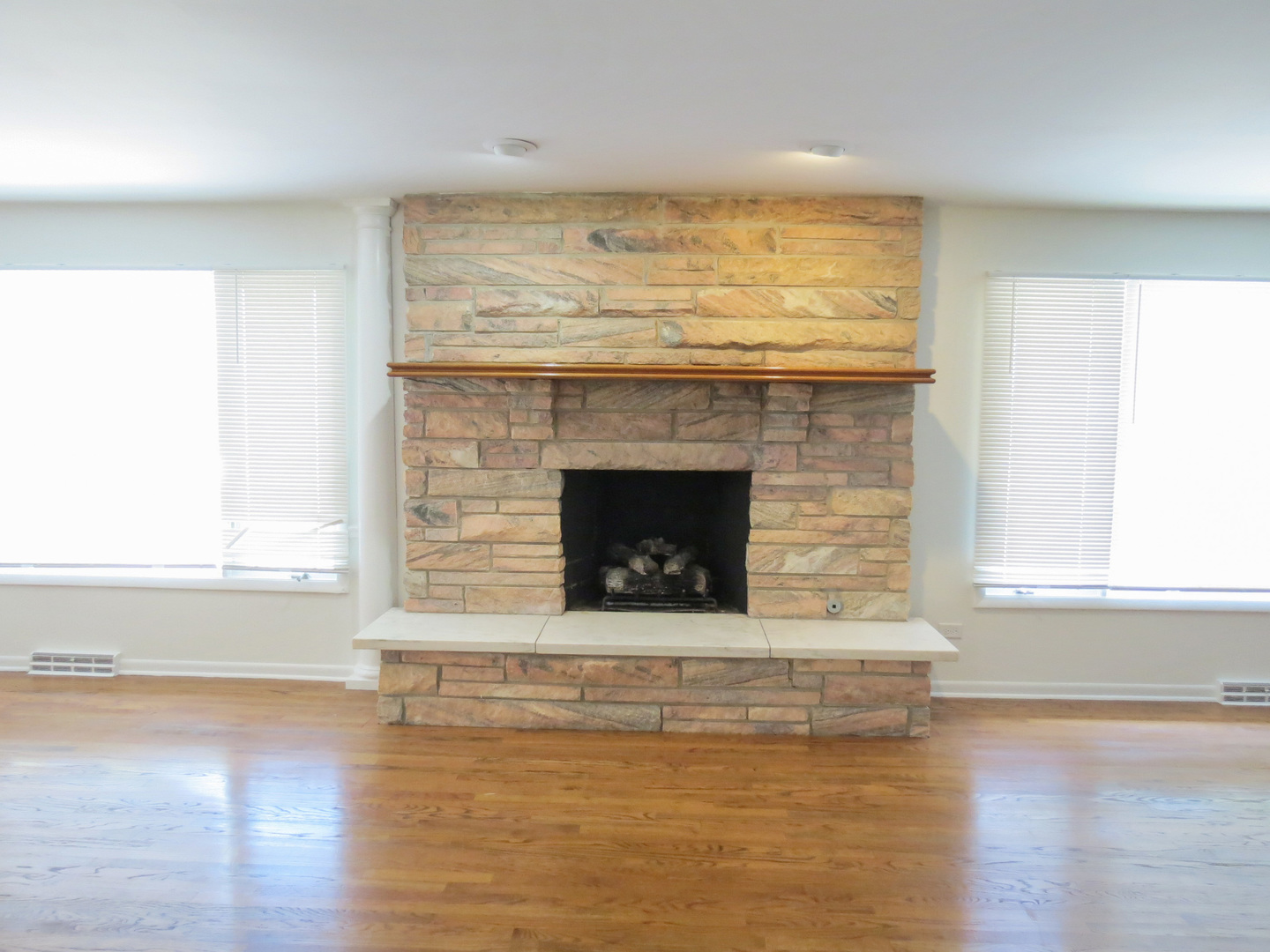 12970 Mccarthy Road, Lemont, IL 60439