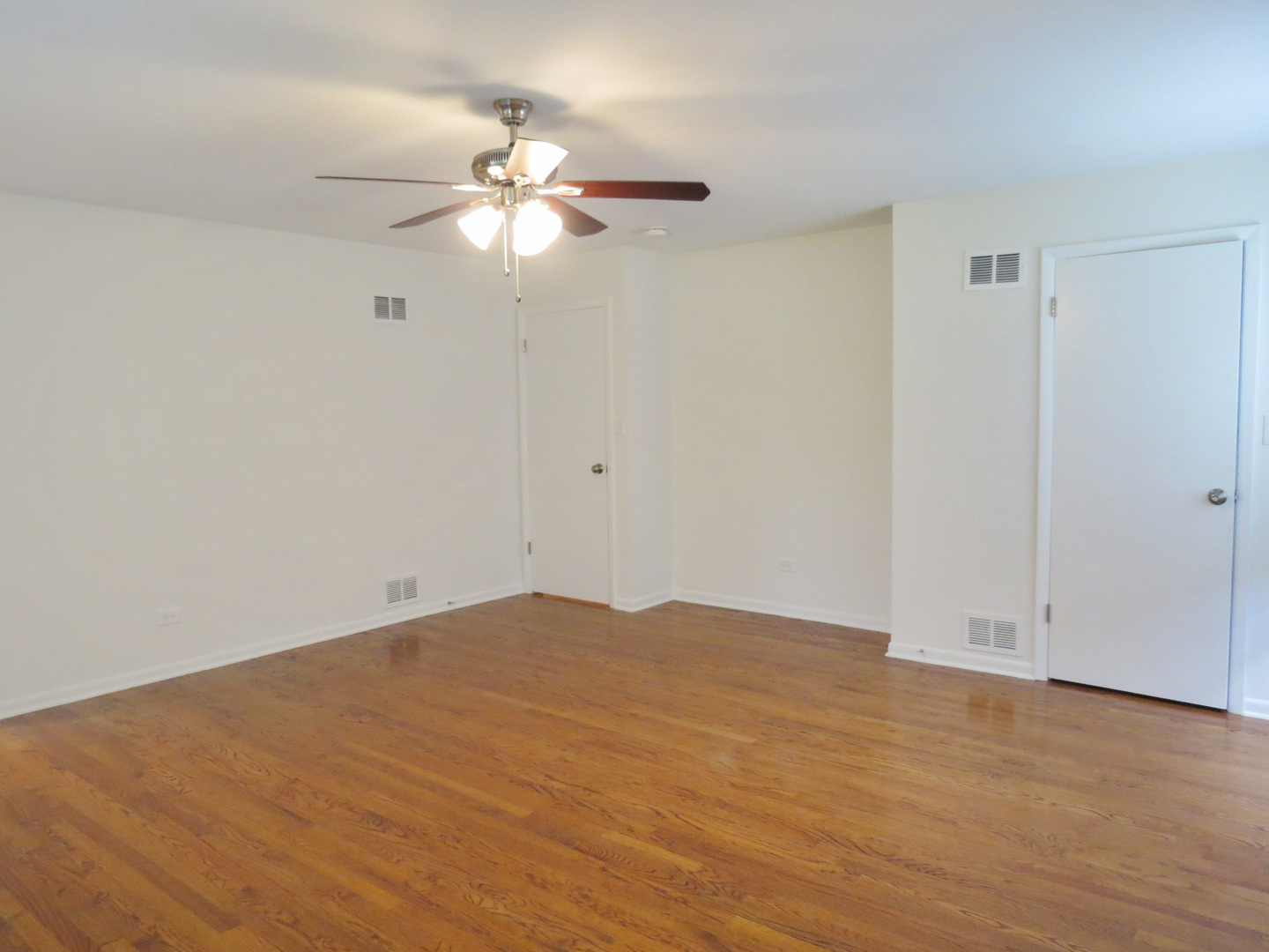 12970 Mccarthy Road, Lemont, IL 60439