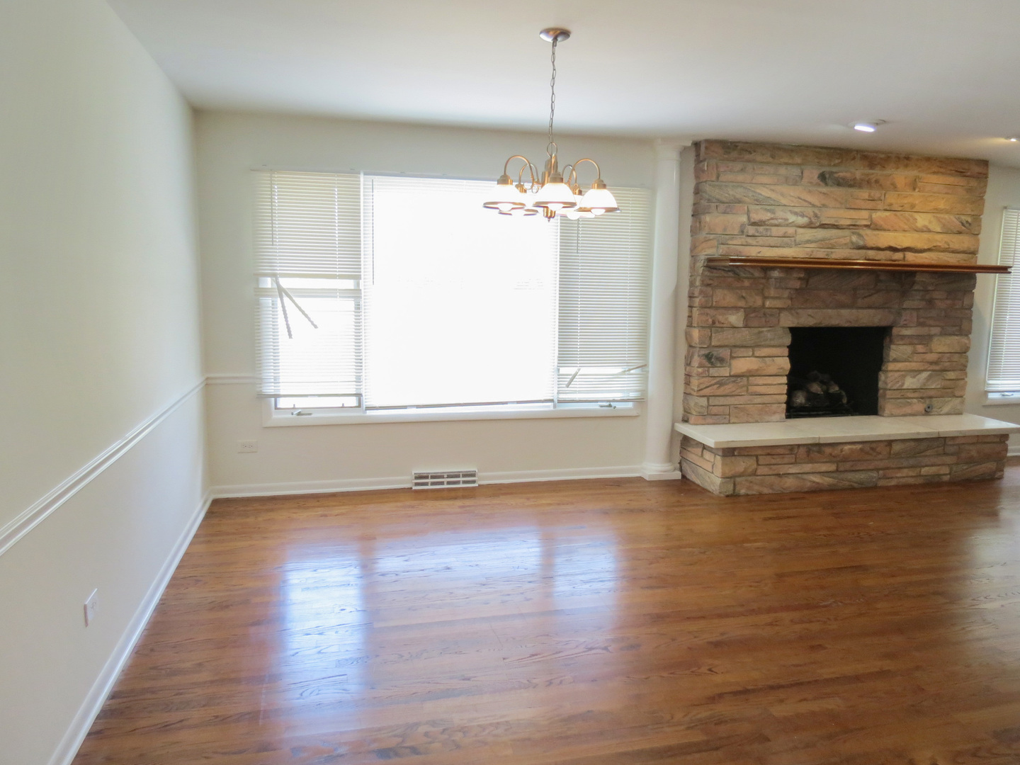 12970 Mccarthy Road, Lemont, IL 60439