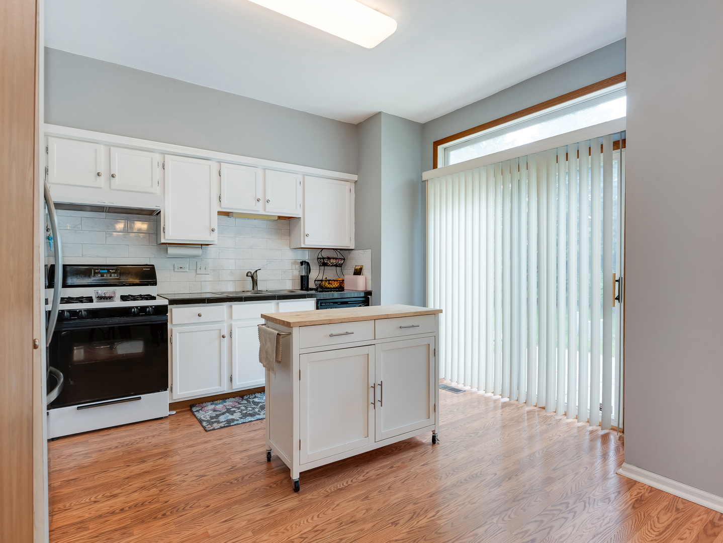 2809 Alameda Court, Naperville, IL 60564