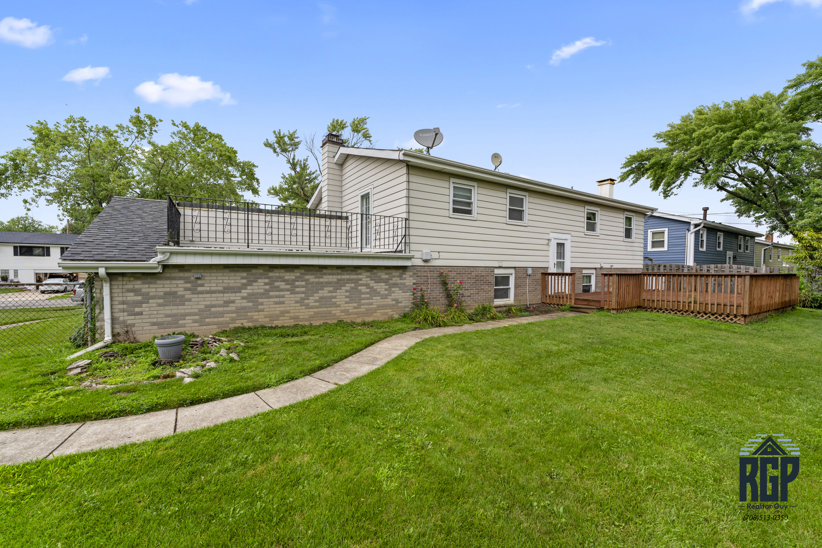9013 W 91st Place, Hickory Hills, IL 60457